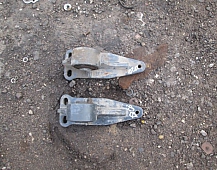 28287 IVECO Trakker  кронштейн торсиона кабины 41226589