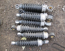 28290 IVECO Trakker Stralis амортизатор подвески кабины передний 504084378 504115380 504080348