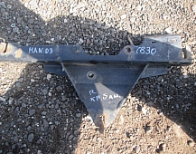 27830  Кронштейн крепления бампера правый 81416105484 MAN TGA 2003