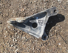 27822  Кронштейн усилителя переднего бампера правый 81416503018 MAN TGA 2003