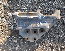 Буксировочный кронштейн Скания правый 1413644 Scania 114