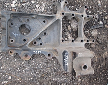 27917  Кронштейн крепления передней рессоры передний правый под буксировочный крюк 81413133012 MAN TGA D2066LF02 2007