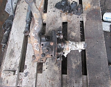 Цапфа кулак поворотный правый  вольво Volvo F12 рессорная