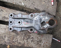 Кронштейн передней рессоры задний 1590744 Volvo F12 рессорная