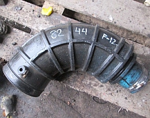 Патрубок воздушного фильтра вольво 1660346 Volvo F12 рессорная