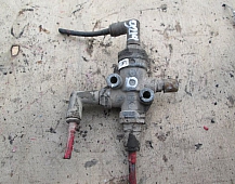 Клапан управления компрессором сервоклапан 5000824 5000828 Volvo FH12 вольво фш12