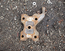 29500 Опора заднего амортизатора нижняя правая 5010294806 Рено Магнум 440