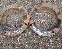 пыльник переднего колеса 1629834 ВОЛЬВО ФШ12 FH12 D12A