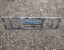 Подножка решетки радиатора ВОЛЬВО ФШ12 1629421 FH12 D12A