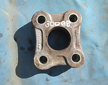 30098  Кронштейн под буксировочный крюк 7420997338 Рено Премиум DCI420