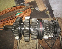 28960 вал с шестернями  1111899 1111295 КПП Scania R114 GR900