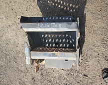 29806 ступенька правая Мерседес Актрос 4143 самосвал 9416604101 8x4