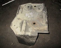 28636 крышка блока кранов под аккумуляторным ящиком 1724871 1349791  Scania скания 5 серии