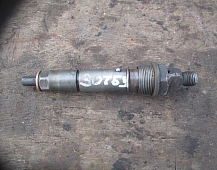 30759 Форсунка топливная под гайку  1302561 KDEL97P13271 305 скания 113 DSC1122