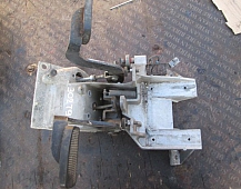 Блок педалей Рено Магнум 5600201576