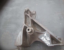 31065 Кронштейн переднего бампера правый Scania P94 DSC912 1404478