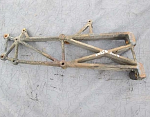 30356 Кронштейн глушителя скания 1378482 Scania 124 DSC12