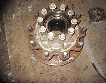 30586  Ступица задняя дисковые тормоза 1818003 под косое кольцо ABS DAF85CF даф евро2