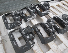 26379 Суппорт тормозной дисковый Knorr левый  мерседес mercedes SB7413RC K002561 9494203701 9494203301 K003799 SN7202 SN7242 SN7201 36508046041 36508046041 0501008899