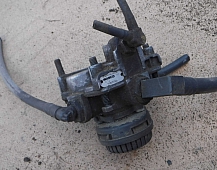 33634 Клапан ускорительный 9730110040 Mercedes Axor 2012 евро 5