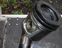 33758  Поршень 4570301737 4570302137 4570302237 4570302637 1280594 HSRI Mercedes Axor 2012 евро 5