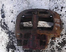 33261 Суппорт тормозной дисковый  передний левый 42558851 Iveco Euro Star Magirus 420 8210 1999