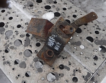 33860 Кронштейн радиатора левый 81062450041 MAN 19.414 F2000 1999