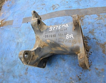 29775  кронштейн гидроусителя  Мерседес Актрос 4143 самосвал  9414610240 941461261002 8x4