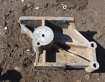 33970  Кронштейн компрессора кондиционера 179-2225 Фредлайнер Columbia CATERPILLAR 15 CAT 15 C15MBN