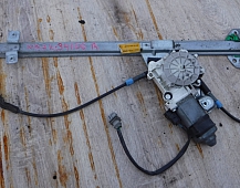 34106  Стеклоподъемник двери правый 9737200446 Mercedes AXOR евро5 2012