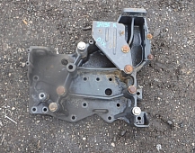 34196 Кронштейн кабины передний правый 5010574082 Renault Magnum DXI12 2005