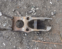 33807 Кронштейн амортизатора задний правый Volvo VNM 20541761 42T430