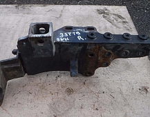 33779 Кронштейн буксировочного крюка Volvo VNM правый 20480656 42T430