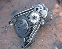 34305 Насос масляный 7422397140 Renault Magnum DXI12 2005