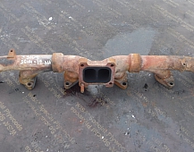 Коллектор выпускной Scania R124 DSC12