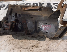 45392 Кронштейн осушителя Кронштейн блока осушителя воздуха Скания Scania R144 DSC-1415 1367477