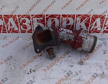 44582 Патрубок радиатора Корпус термостата Ивеко Iveco 8460 ЕвроТех Магирус EuroTech Magirus 61318069