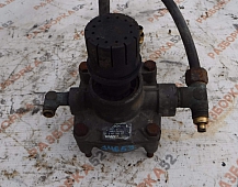 44653 Ускорительный клапан Скания Scania R124 DSC12 1999 0481026027