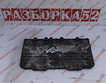 44512 Боковая крышка блока цилиндров Scania R124 DSC1202 1372110
