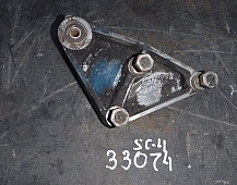 33074 Кронштейн кулисы КПП Кронштейн кулисы переключения передач Скания 1354990 Scania R144 DSC1413