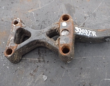 33037 кронштейн амортизатора скания заднего нижний правый 1377420 Scania R144 DSC1413