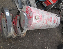 28427 Бак топливный кронштейн 1 бак и 3 кронштейна Длина 165 Volvo 1542209