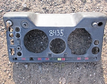 8435 Облицовка панели приборов мерседес 2219 6X2 385.528