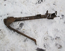 29096 Кронштейн подножки правый Меседес Актрос 941660126 MP1