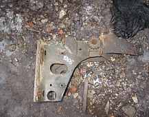 28805 Кронштейн запасного колеса Меседес Актрос 9424000739