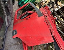 1004 Двери левая 1шт и правые 3шт красная Рено Премиум Renault Premium 5600464824 5010225216 5600464829