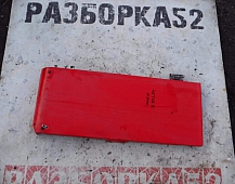 45763 Крышка, дверца правая бардачка Ман Man F2000 81669120034 Крышка инструментального ящика